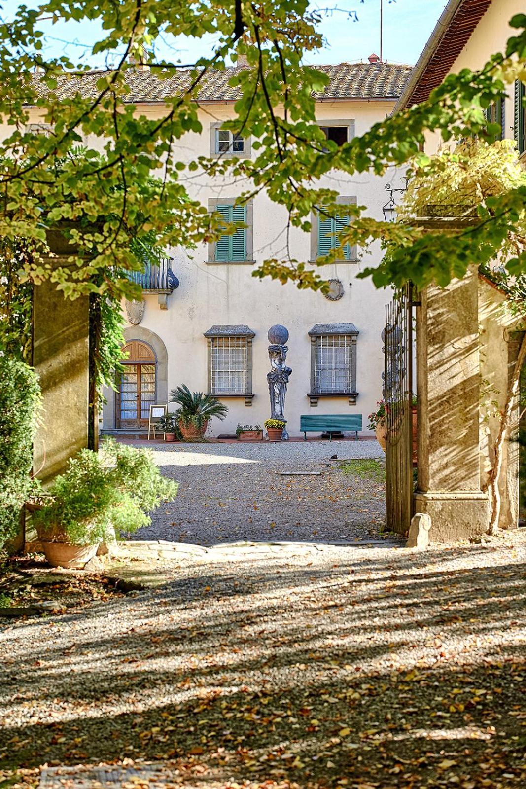 Agriturismo La Fattoria Di Capezzana การ์มิญาโน ภายนอก รูปภาพ