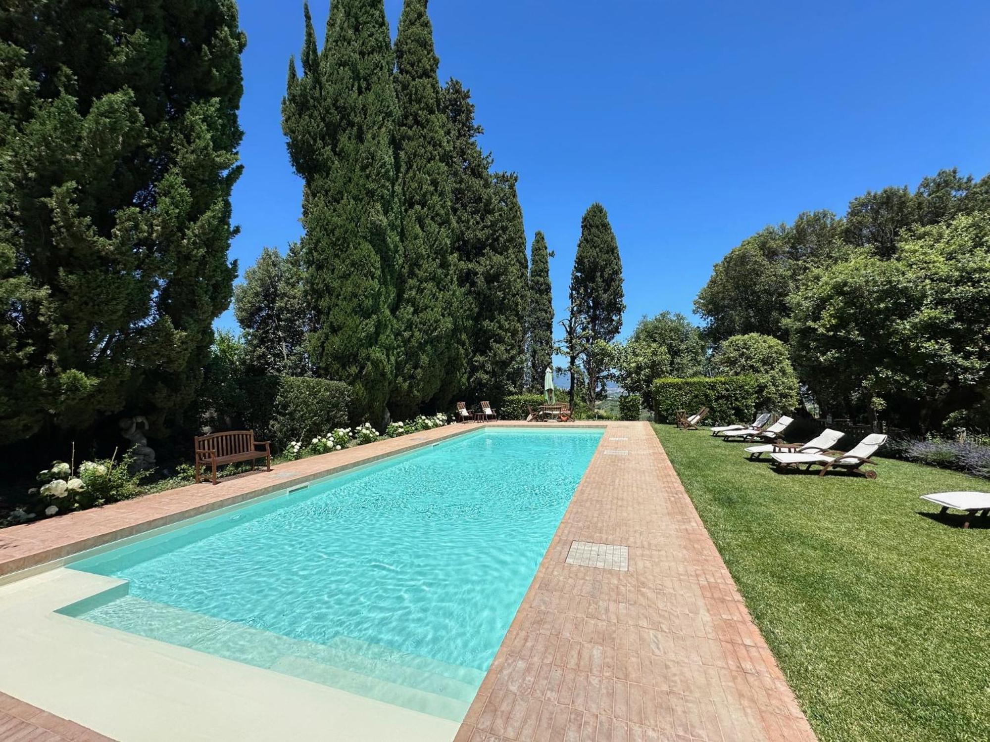 Agriturismo La Fattoria Di Capezzana การ์มิญาโน ภายนอก รูปภาพ