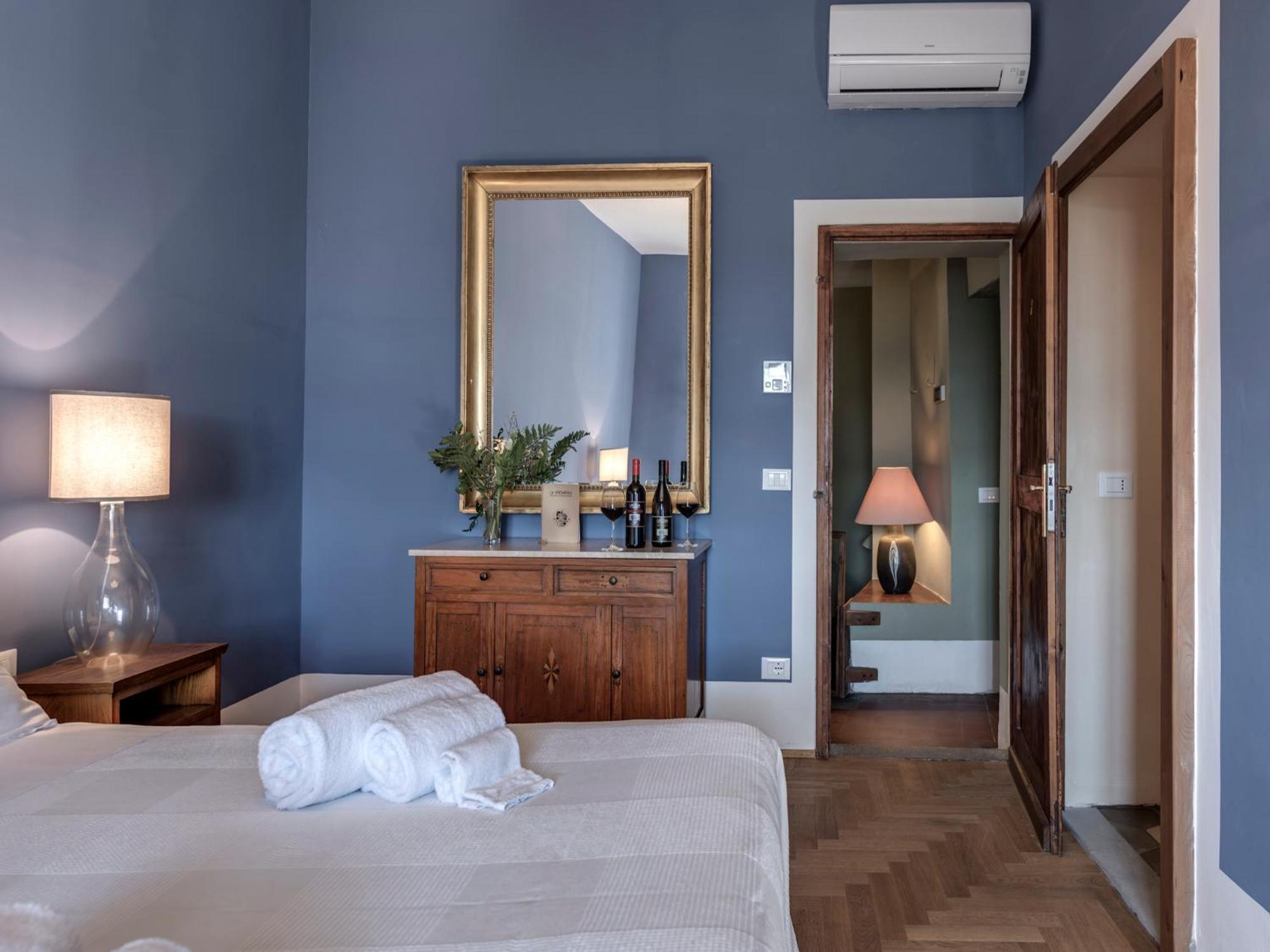 Agriturismo La Fattoria Di Capezzana การ์มิญาโน ภายนอก รูปภาพ